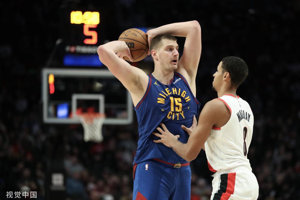 浓厚的兴趣 浓厚的兴趣