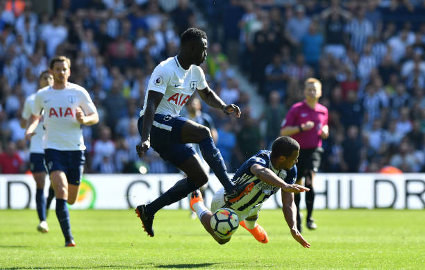 以闪电般的 以闪电般的